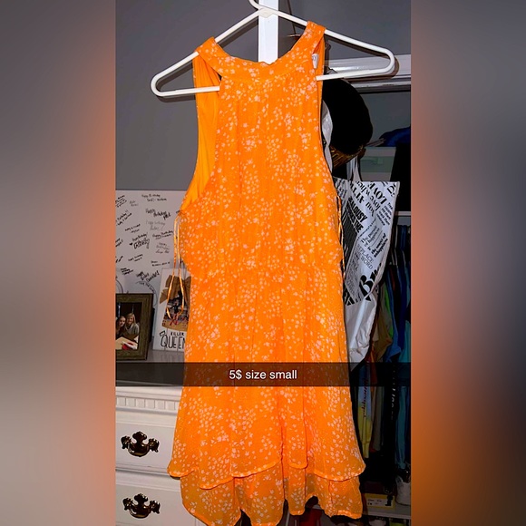 Pretty orange dress with neck band! - Picture 1 of 1